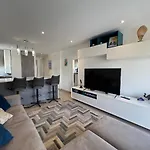 Sea View, Top Floor Facing Port Canto In Palm Beach